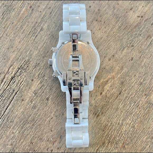 Michael Kors Runway Ceramic White Watch - Picture 8 of 10